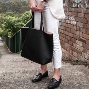 Cuyana Classic Leather Tote